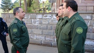 Активизировать борьбу с незаконным использованием недр и вырубкой деревьев, браконьерством: председатель Следственного комитета Артур Погосян с рабочим визитом посетил следственные подразделения Сюникского марза